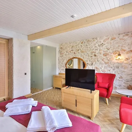 Hotel Atalante 2*