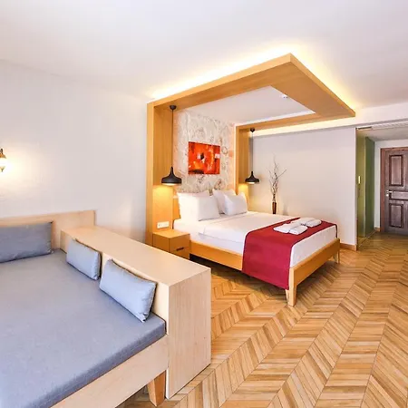 Hotel Atalante