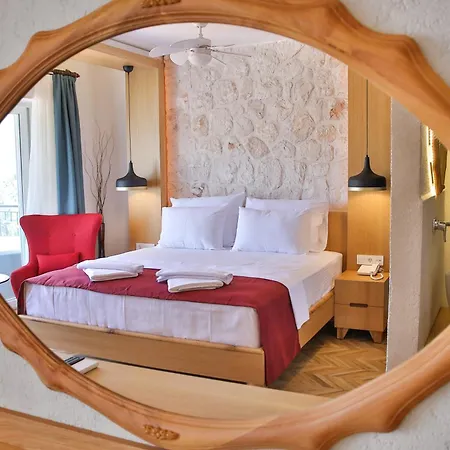 Atalante Hotel 2*